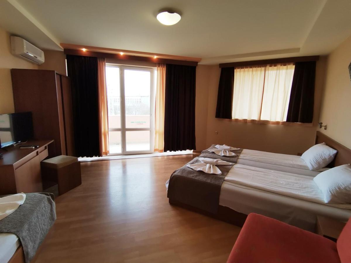 Paris Hotel Balchik Exterior photo